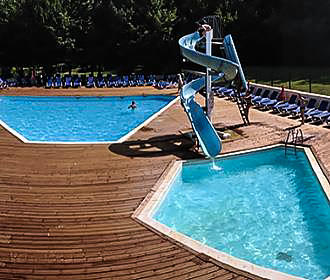 Camping Lac de Panthier swimming pools