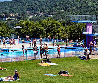 Camping de Besancon swimming pool