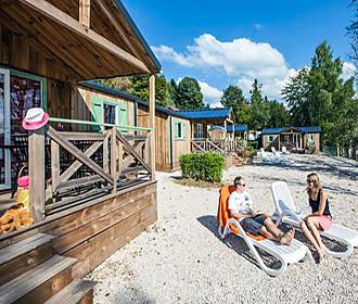 Camping Jura La Pergola chalets