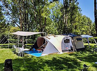 Camping Les 3 Ours tent pitches