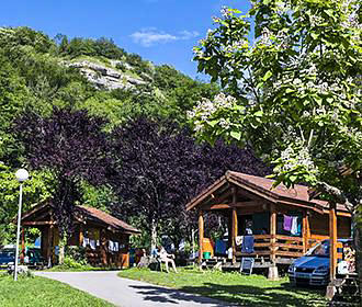 Domaine de Chalain Campsite chalets