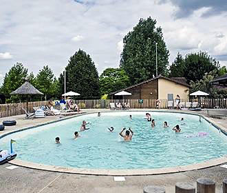 Camping Huttopia la Plage Blanche swimming pool