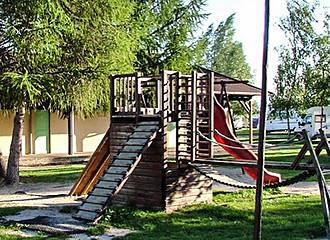 Camping Municipal de Saint-Point-Lac playground