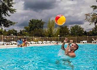 Camping du Bois Vert swimming pool