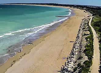 Camping Les Baleines beach