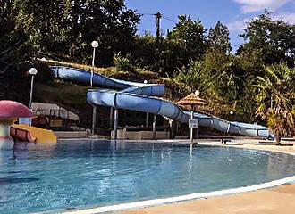 Camping les Peupliers water slides