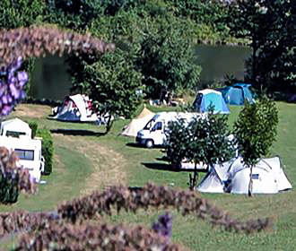 Camping de l'Etang caravan pitches