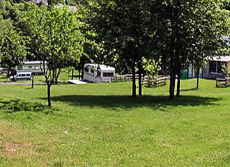 Camping de la Haute Sioule pitches