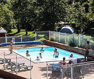 Camping l'Ombrage swimming pool