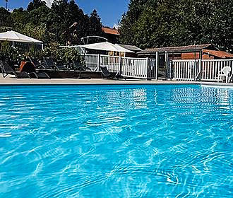 Camping la Rochelambert swimming pool