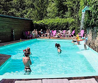 Camping Moulin de Chaules swimming pool