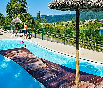 Camping des Gorges de l'Oignin swimming pool