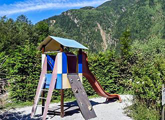 Camping Les 2 Glaciers playground