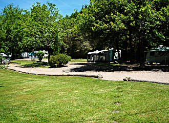 Manzac Ferme Campsite caravan and RV pitches