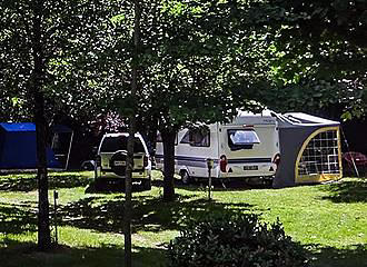 Camping les Cerisiers caravan pitches