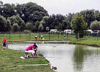 Camping des Roses fishing