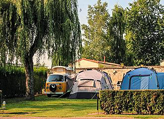 Camping la Croix du Vieux Pont pitches