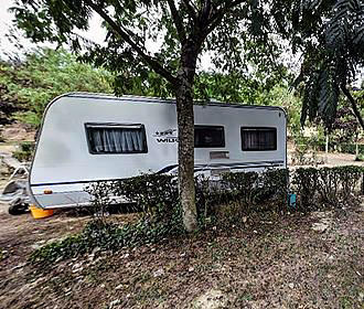 Camping Canigou pitches