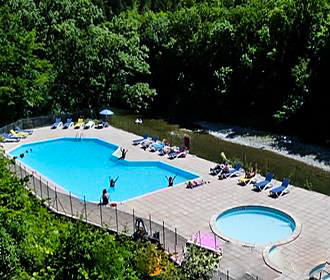 Camping Couderc swimming pool