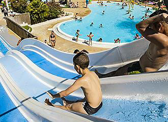 Camping Domaine de la Dragonniere water slides