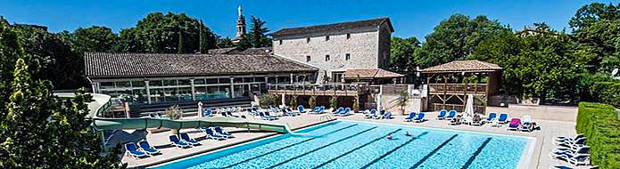 Castel Camping Chateau de Boisson outdoor pool