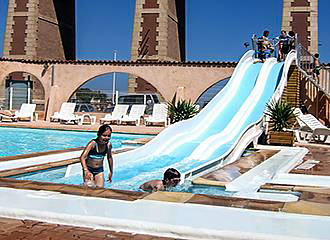 Camping Azur Rivage water slides
