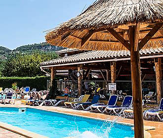 Camping le Luberon swimming pool