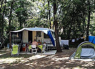 Le Ruou Camping Club pitches