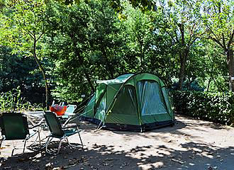 Les Rives de l'Agay Campsite tent pitches