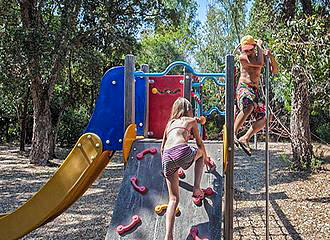 Camping Naturiste Bagheera playground