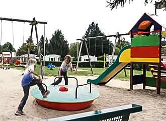 Village Parisien Camp Atlantique playground