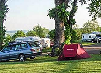 Camping Navarre tent pitches