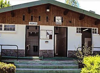 Camping de Ramberchamp toilets