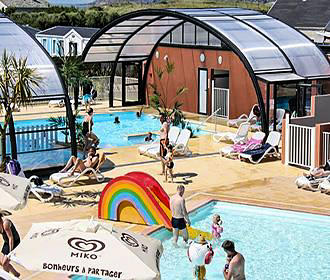 Camping Le Grand Large swimming complex