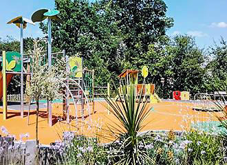 Camping Caravaning Kervilor playground