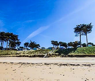 Camping des Chevrets beach