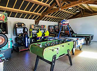 Camping Longchamp games room