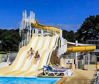 Kawan Village Camping Le Moustoir water slides