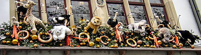 French Christmas market house decorations