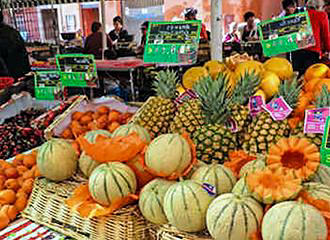 French market pineapples