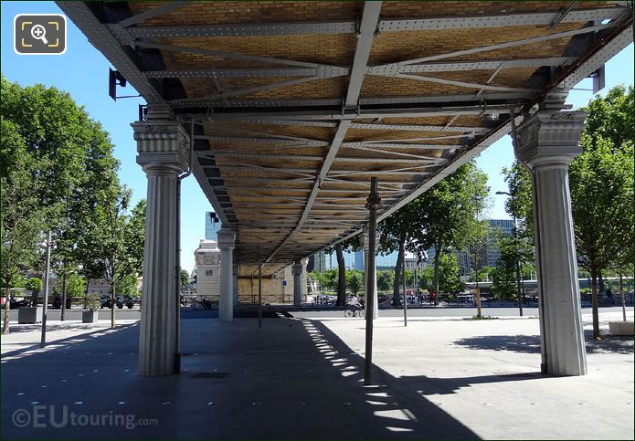 Gare d'Austerlitz metro viaduct