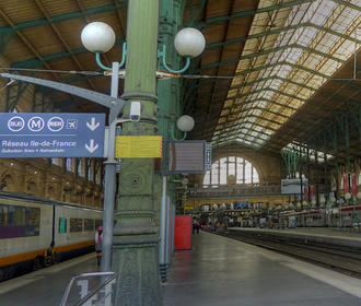 Gare du Nord train station platforms