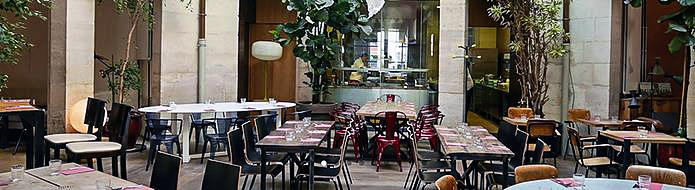 Atrium room dinning area at Grand Marche Stalingrad