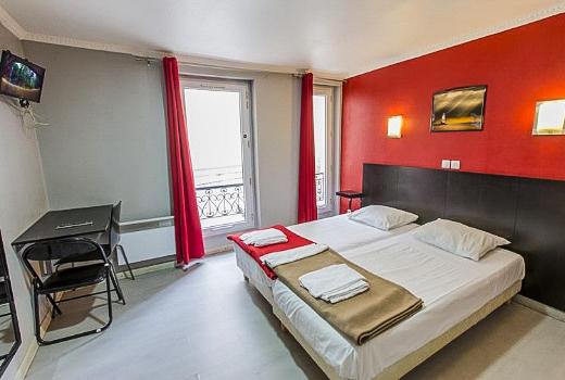 Hipotel Paris Gambetta Republique twin room