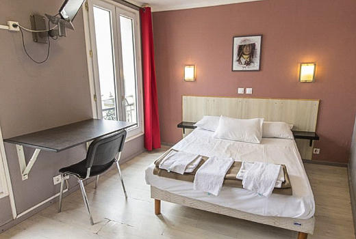 Hipotel Paris Gambetta Republique double bedroom