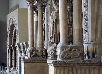 Sculpted columns inside Cite de l'Architecture