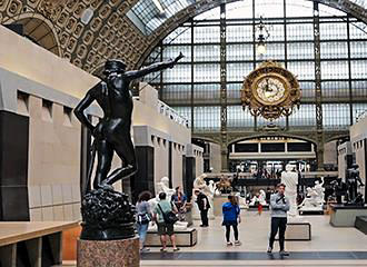 Musee d’Orsay gilded clock