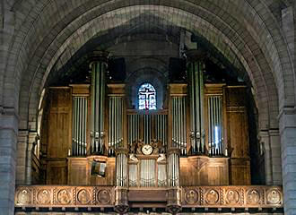 Sacre Coeur Basilica organ pipes