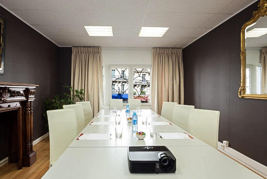 Hotel Locomo meeting room