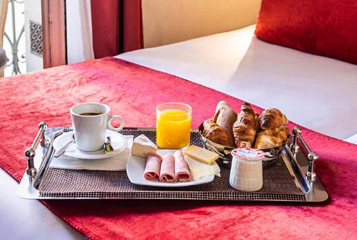 Hotel Aston Paris room service